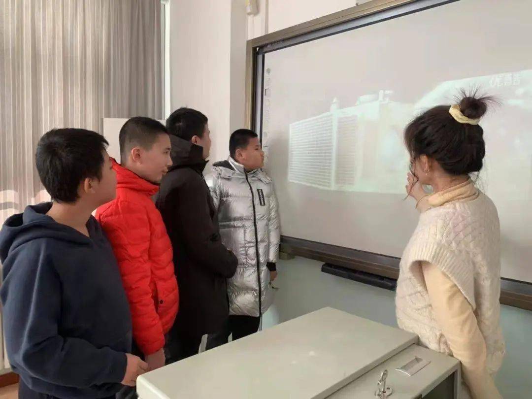 泰州双河初中最新动态，科技智慧引领校园未来