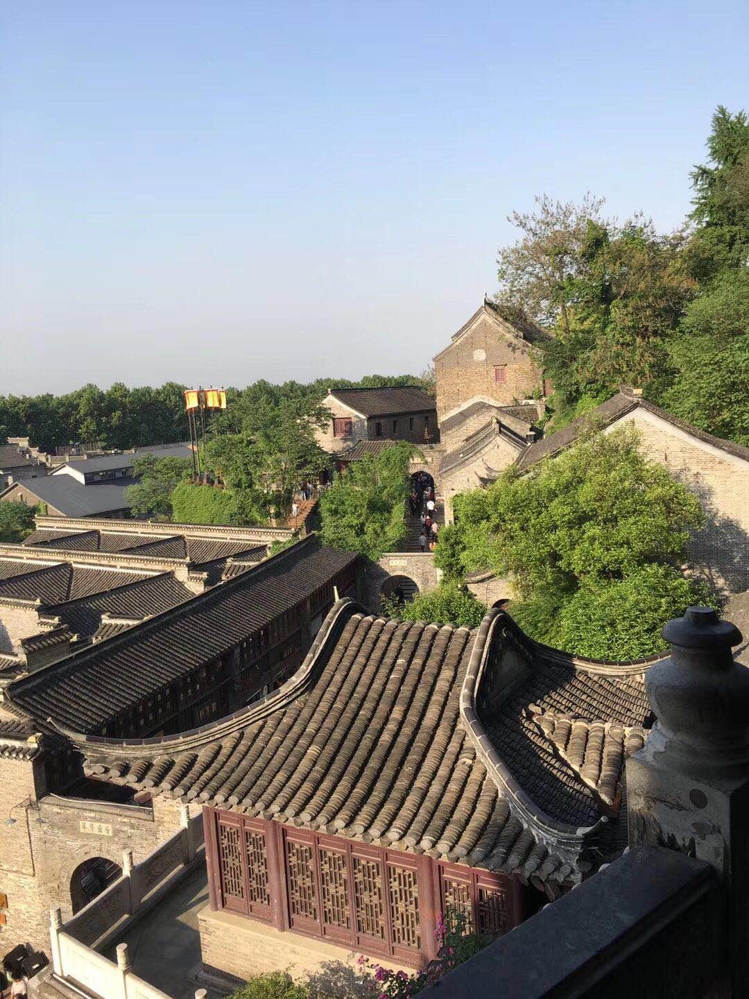镇江最新房价,镇江最新房价，一场与自然美景的旅行邂逅，寻找内心的平和与宁静