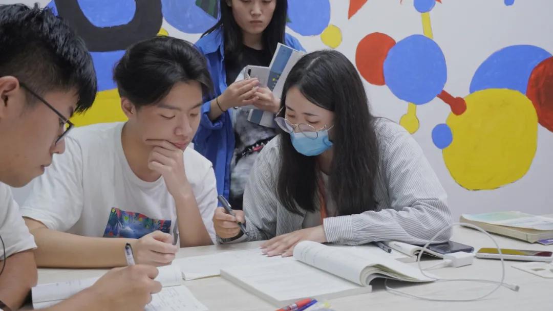 最新迅雷电影下载，学习之旅中的变化与成就感的源泉