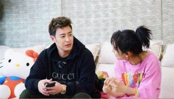 吴昕潘玮柏友情爱情边界模糊，最新互爆引发关注热议