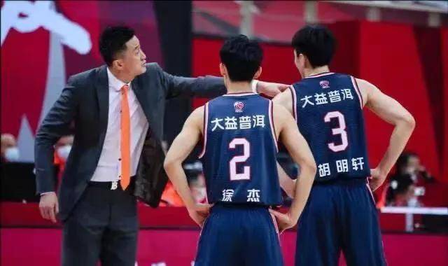 CBA最新排名，广东队王朝依旧，雄心再燃