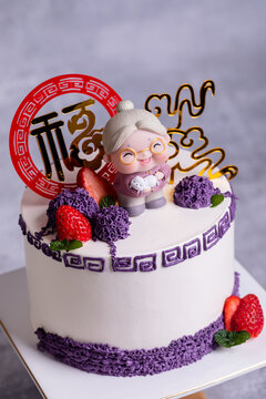 祝寿蛋糕最新款，独特庆祝方式献礼寿星