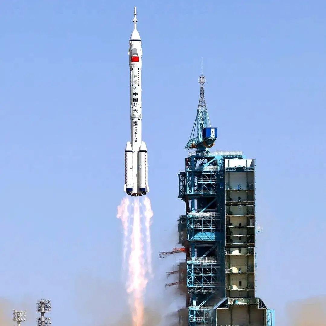 神舟十四号最新动态，星辰大海探索之旅激发自信与成就感